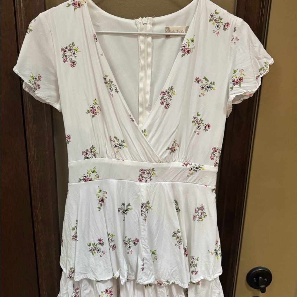Altar'd State-White Romper Dress Women’s Size Small Used Great Condition